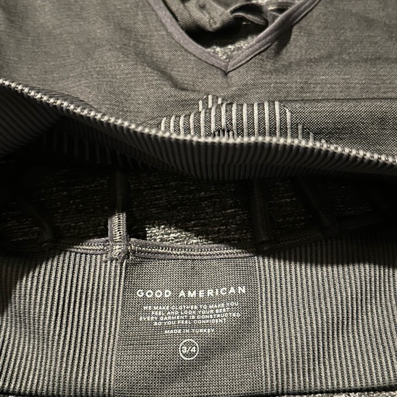 Good American Active Essential Contour Sports Bra Size 3/4 NWT - Picture 5 of 5